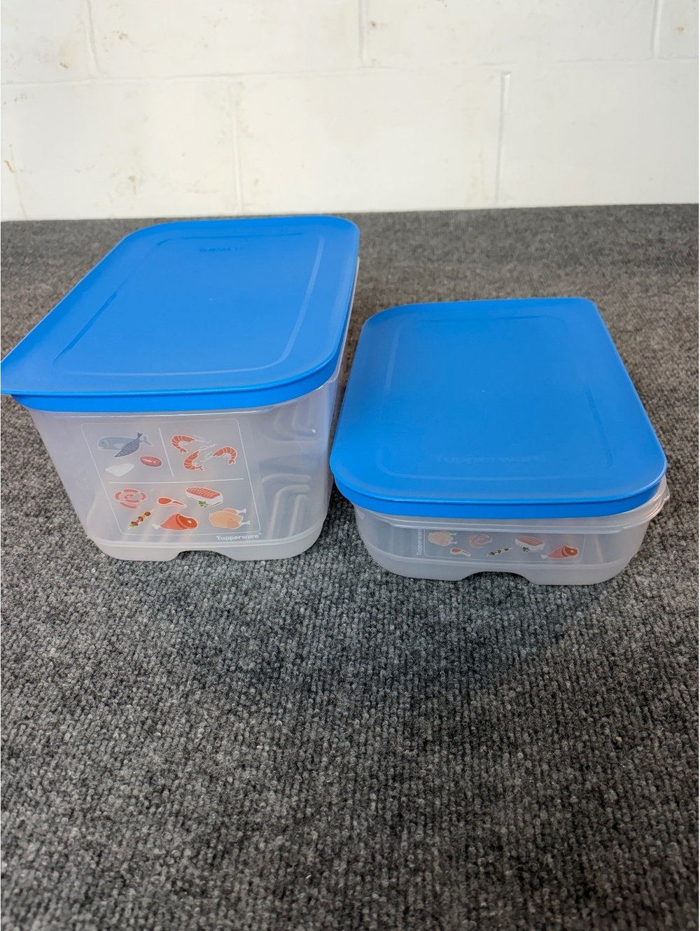 Set 2 Blue Tupperware Surf 'N Turf Containers 1.9 Qt & 4.6 Qt Defrosting